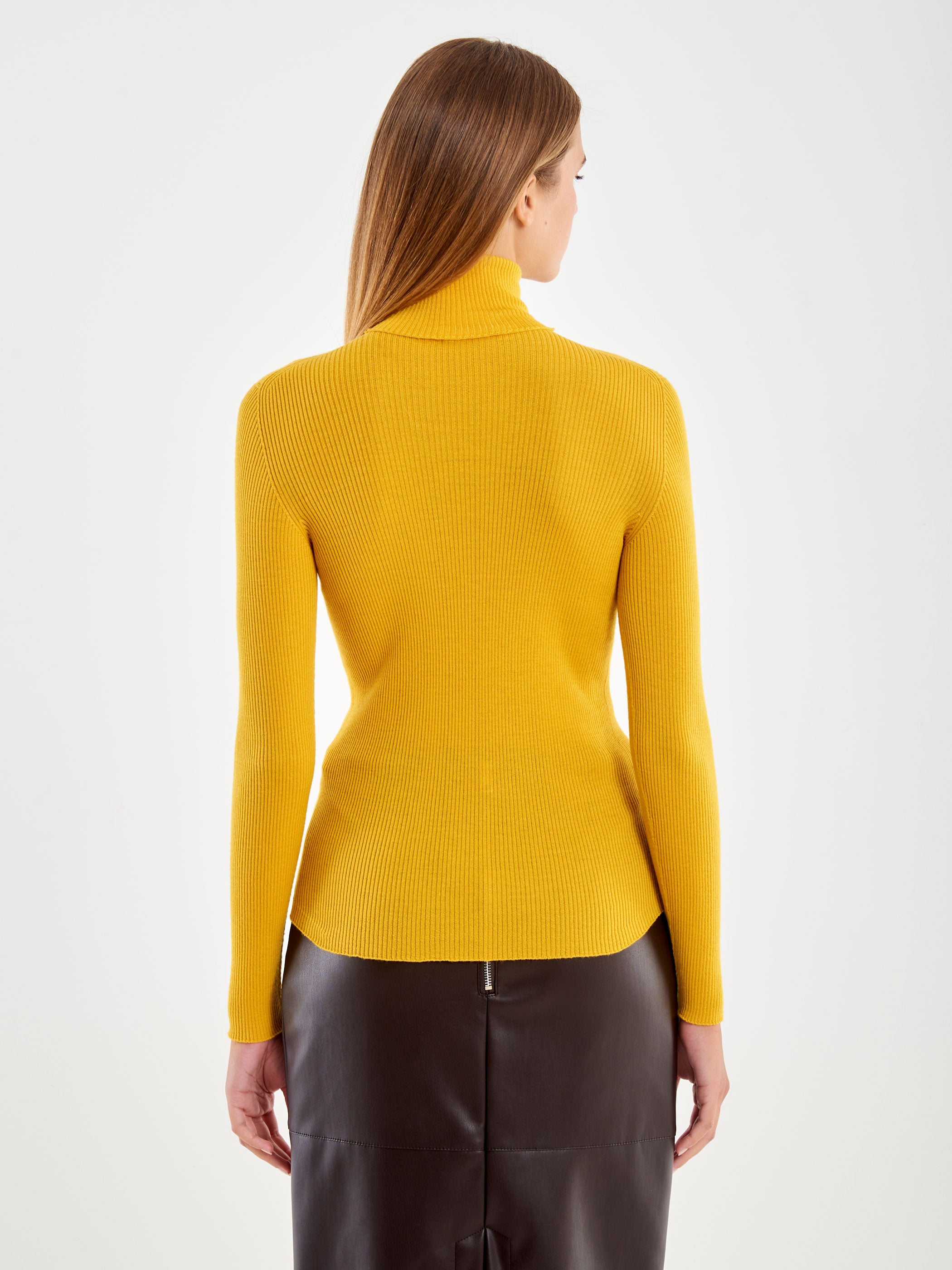 Ribbed Turtleneck